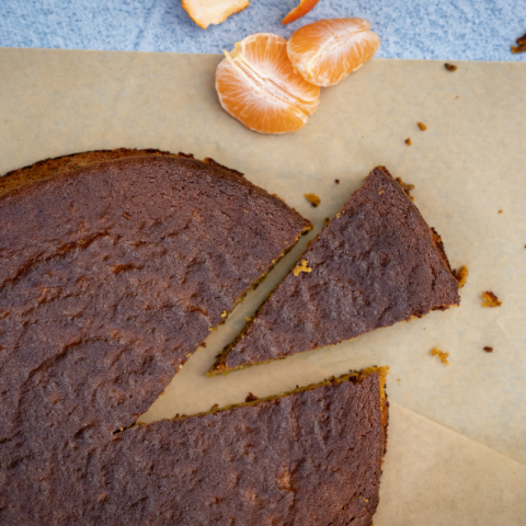 Pistachio-Mandarin Cake