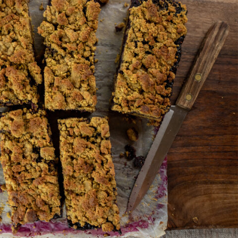 Blueberry Cardamom Crumble Bars